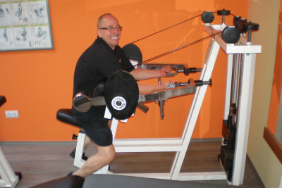 Amire Scottbá esküdött